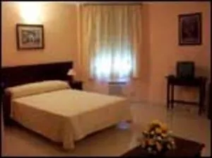 Hotel Velis Velez Malaga 3*,